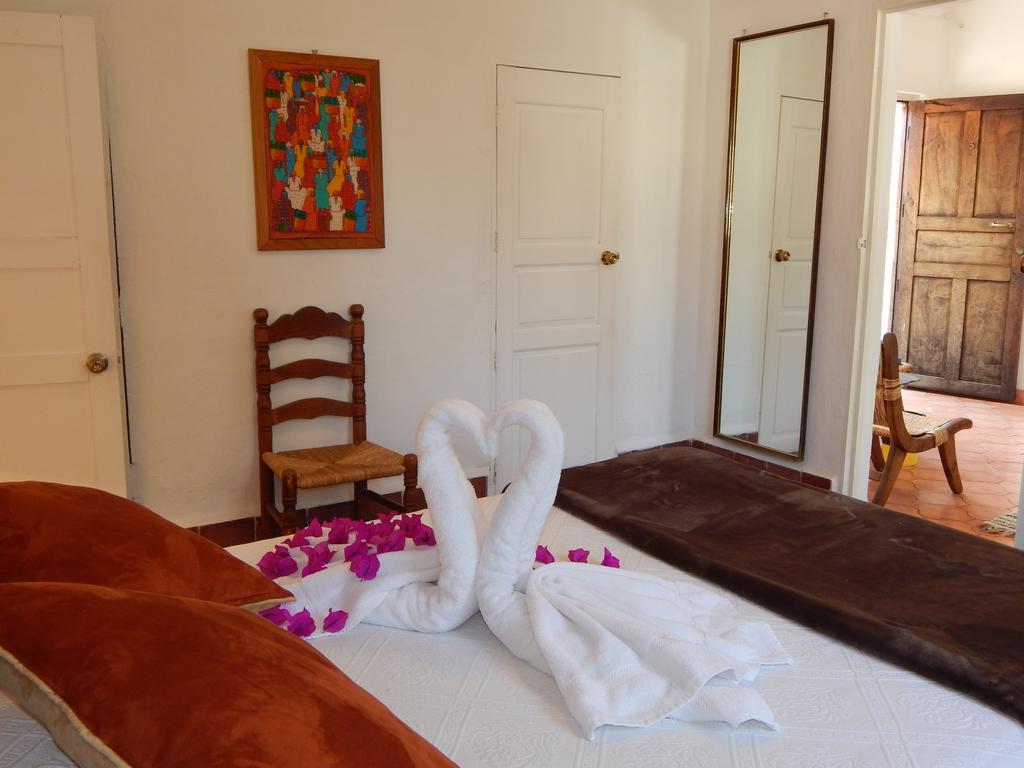 سان ميغيل دي الليندي Suites Santo Domingo الغرفة الصورة